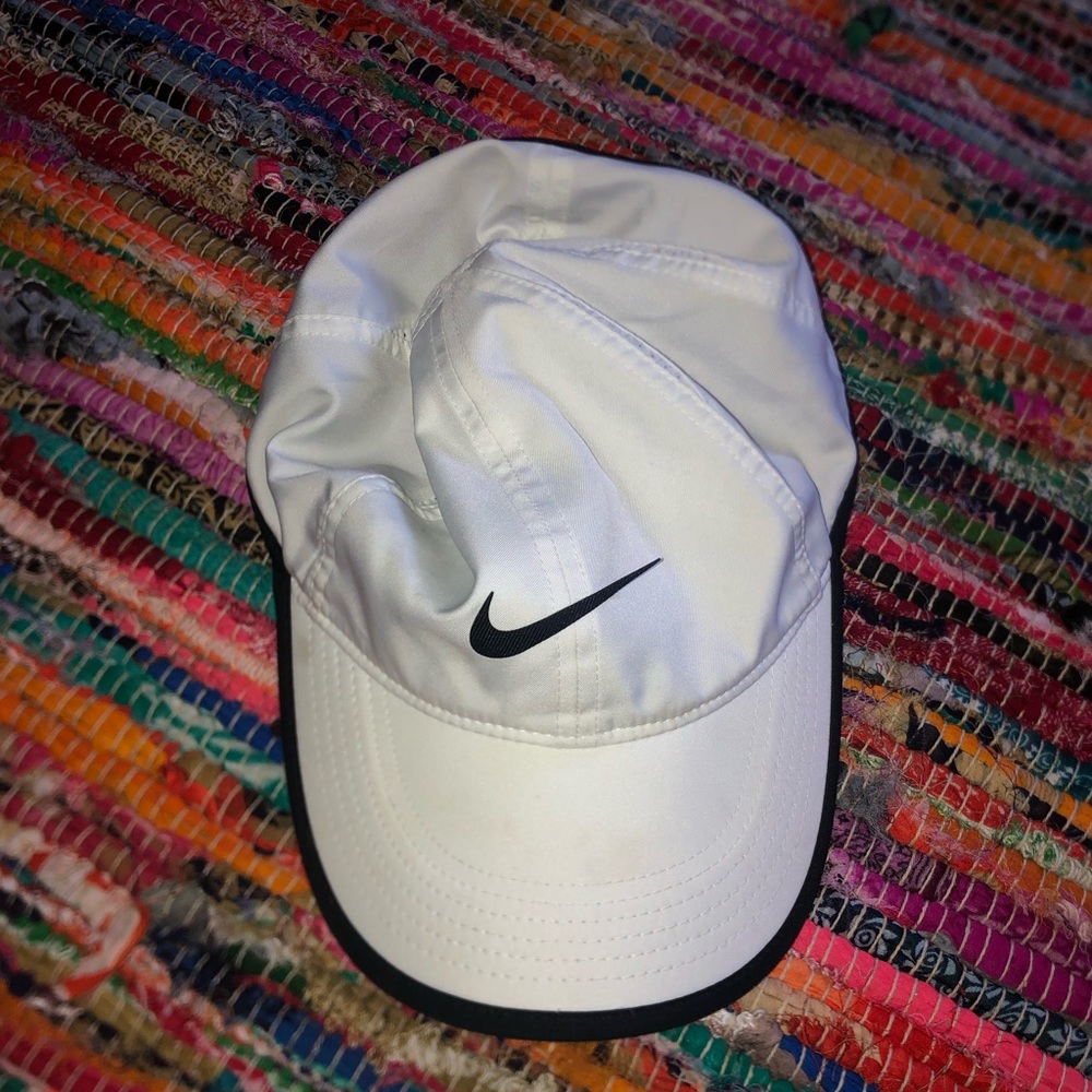 nike dri-fit white hat
